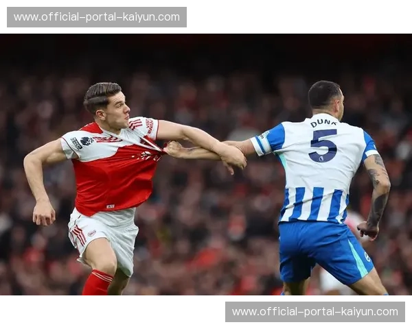 英超第24轮综述:阿森纳大胜6分领跑,曼城、维拉遇阻 英超第24轮综述:阿森纳大胜6分领跑,曼城、维拉遇阻