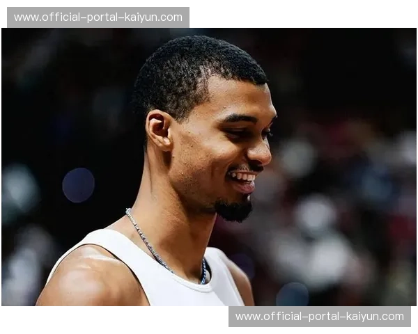 马刺126-113逆转勇士取6连胜,文班亚马25分9篮板引领攻势 马刺126-113逆转勇士取6连胜,文班亚马25分9篮板引领攻势