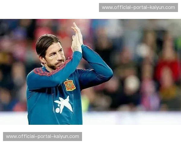 裁判判罚尺度解读,冲撞门将犯规判定争议 裁判判罚尺度解读,冲撞门将犯规判定争议